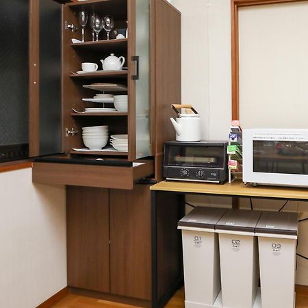 1日1組様限定の貸し切り民泊です間取り2Ldk無料駐車場1台分のみ有り全館完全禁煙です屋外喫煙所無し冬季12月1日から2月28日は駐車場使用不可能です Apartment Fukui Bagian luar foto